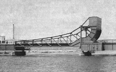 Железният мост от 1930-те години